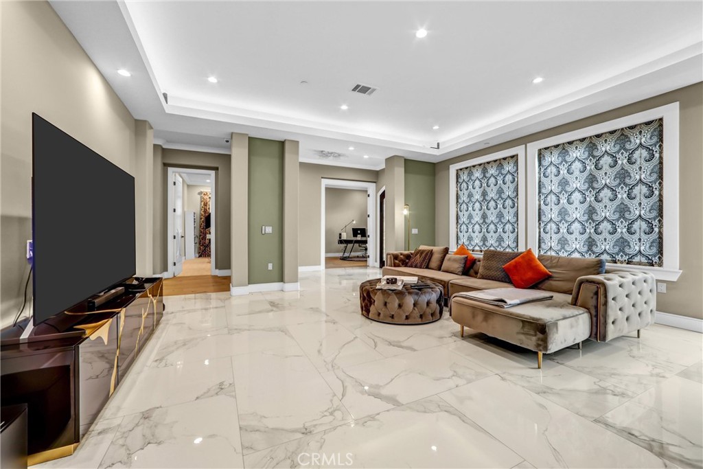 5428 Temple City Boulevard