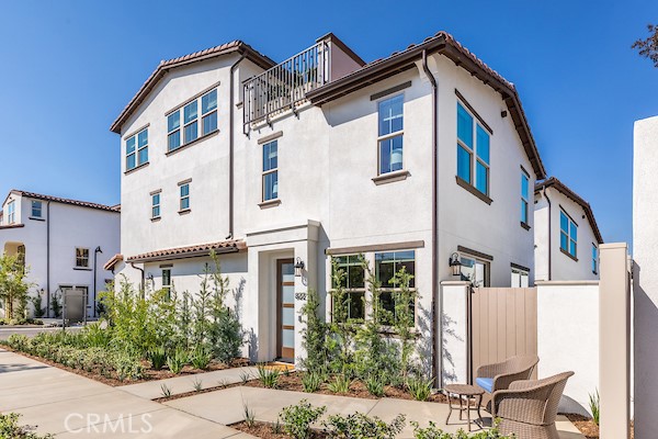 828 E Florista Lane