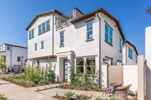 828 E Florista Lane