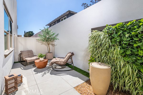 828 E Florista Lane