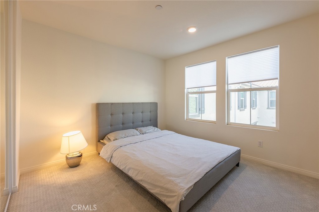 4058 E Coronado Privado