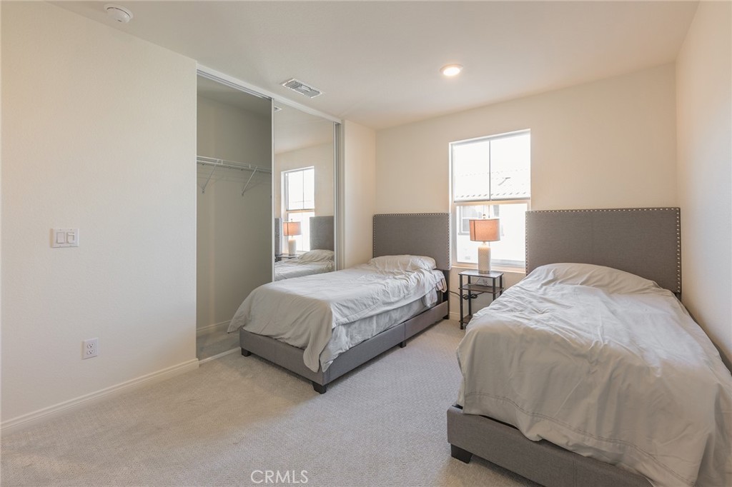 4058 E Coronado Privado