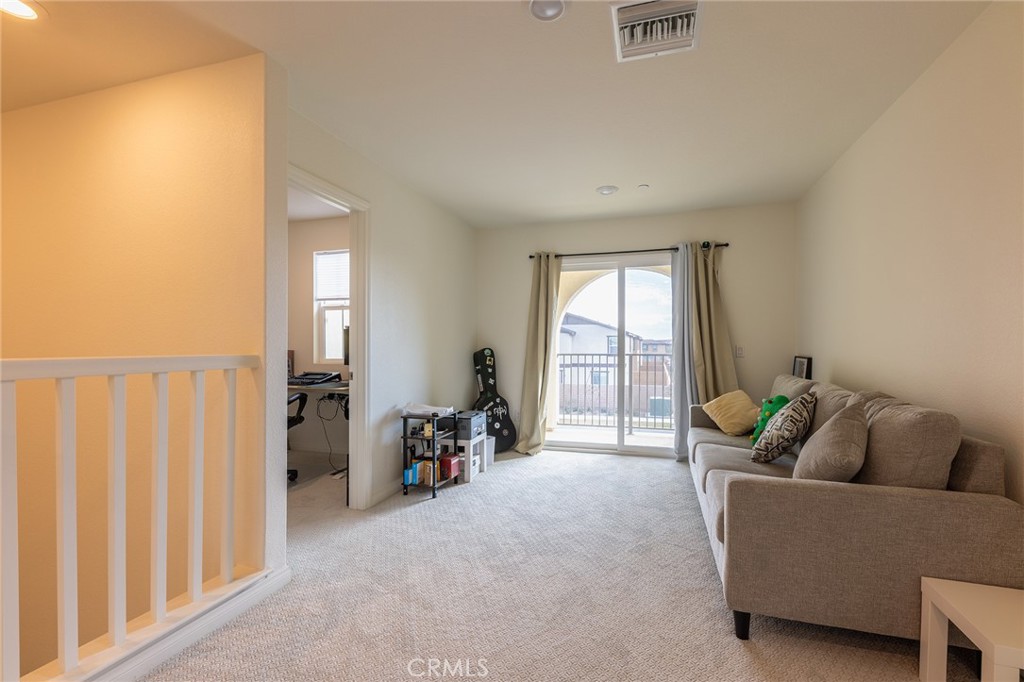 4058 E Coronado Privado