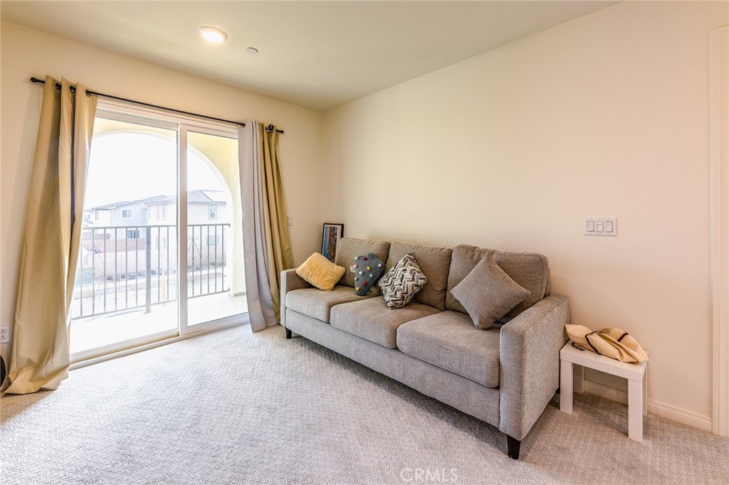 4058 E Coronado Privado