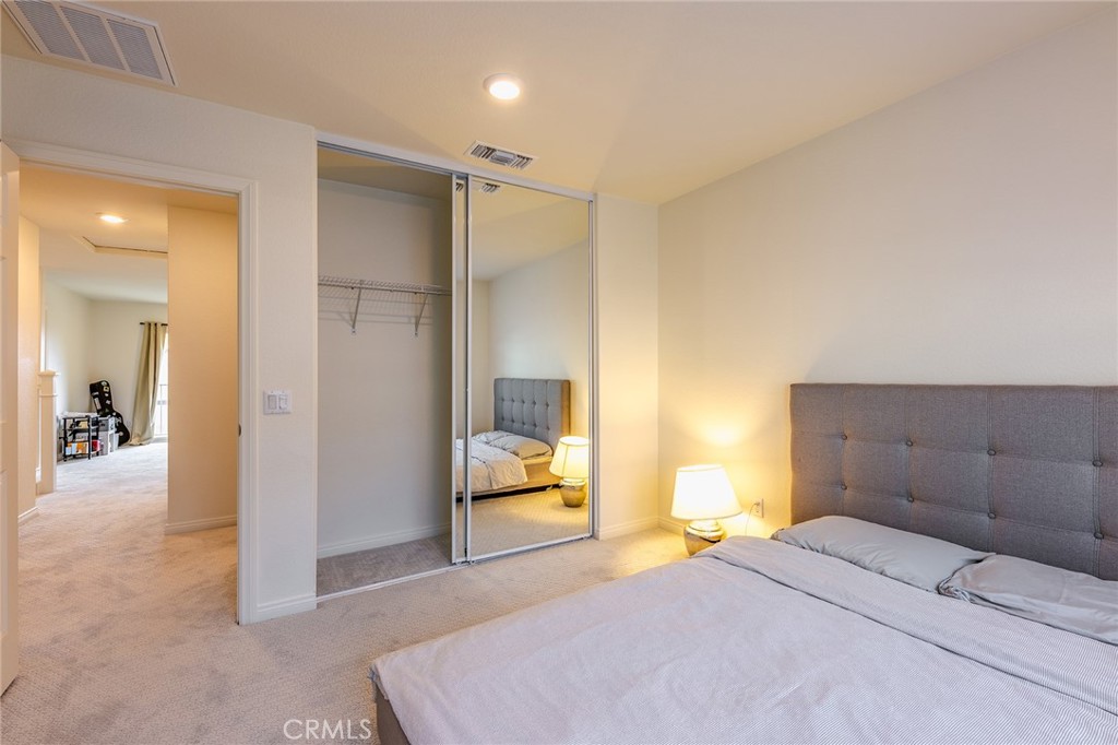4058 E Coronado Privado