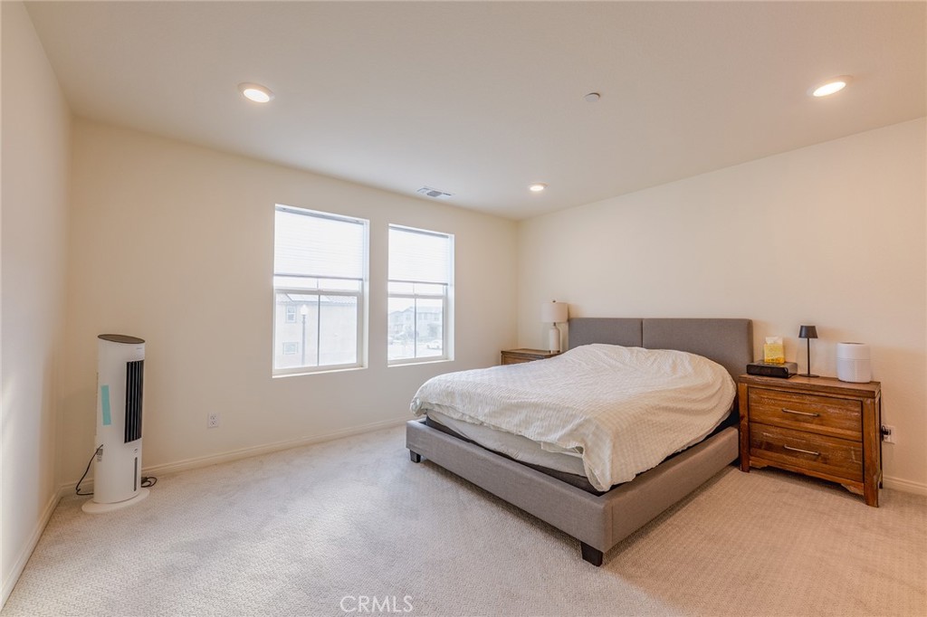 4058 E Coronado Privado