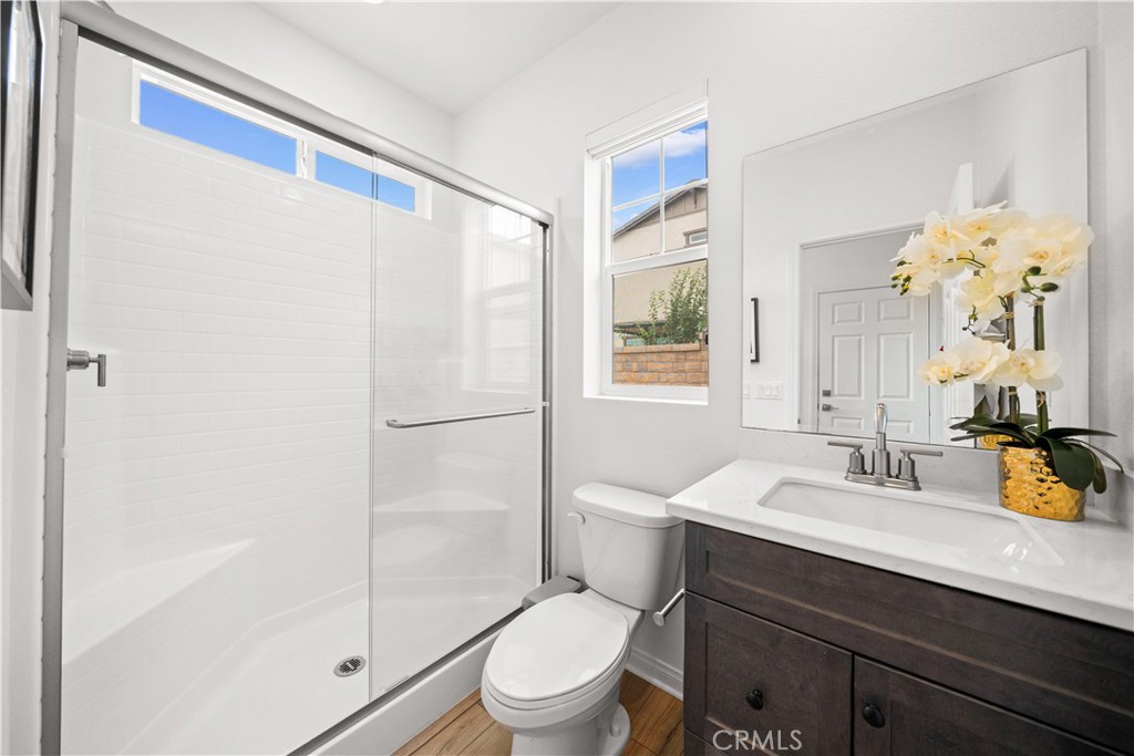 3929 E La Jolla Street