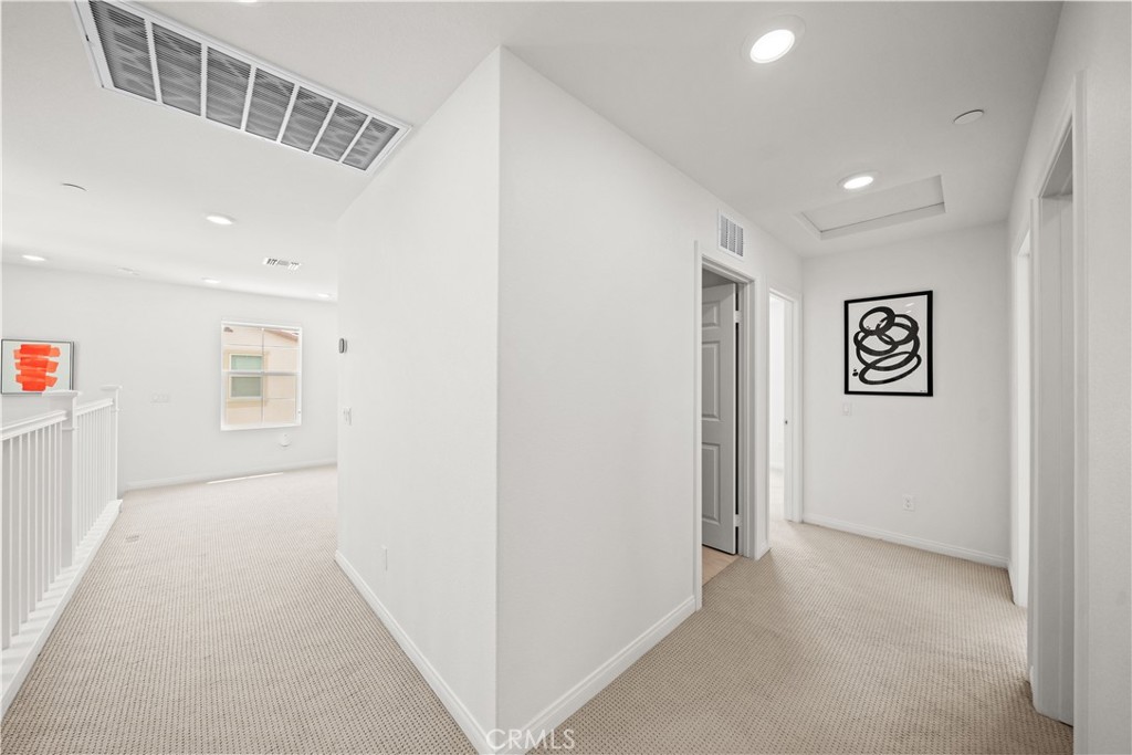 3929 E La Jolla Street