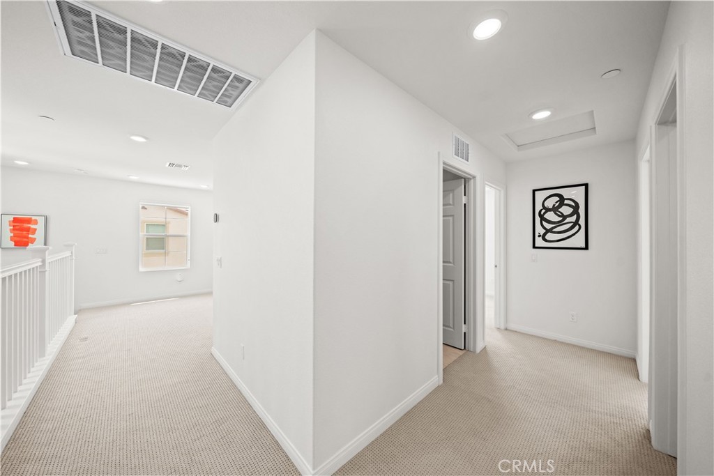 3929 E La Jolla Street