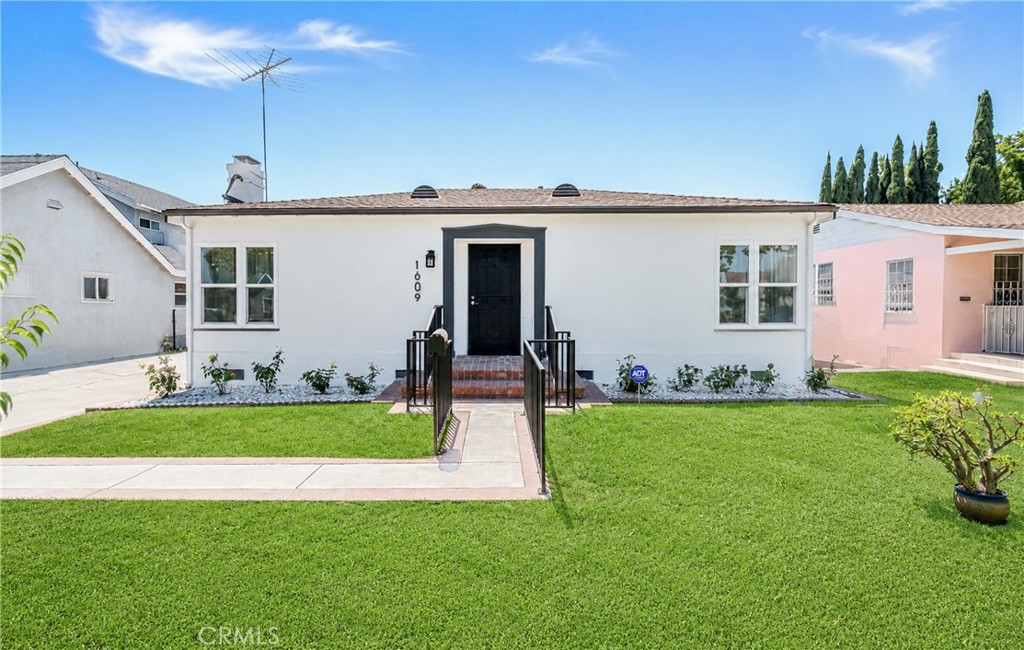 1609 S Sierra Vista
