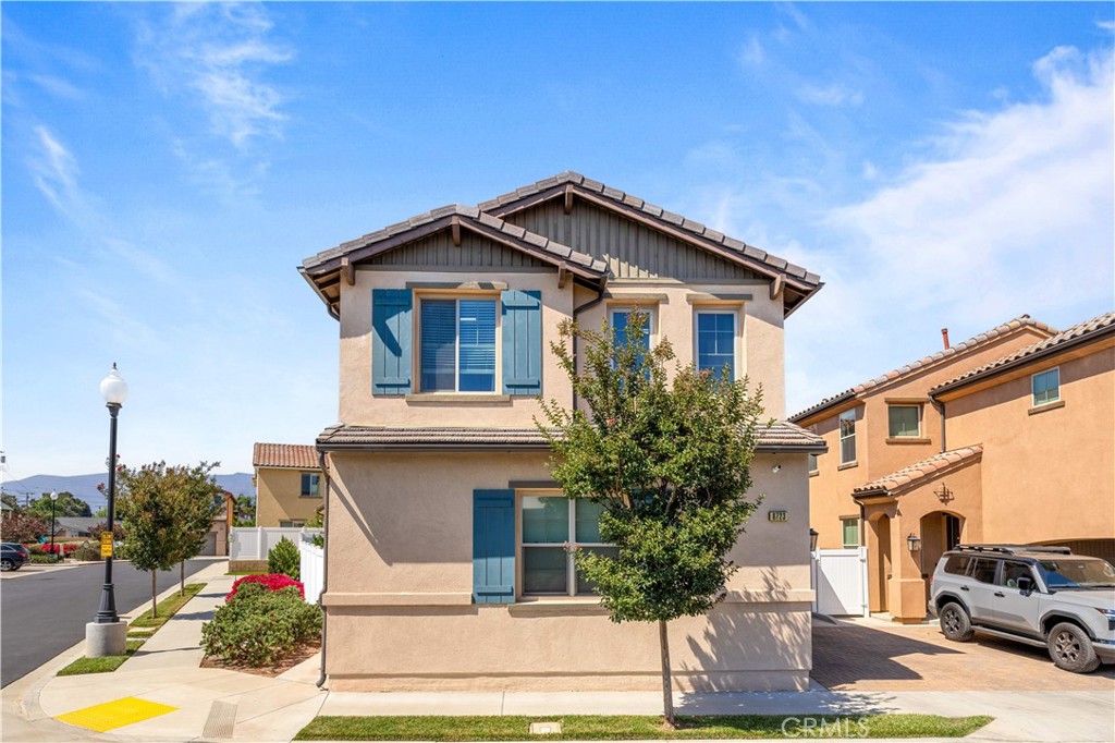 8723 E Sienna Lane