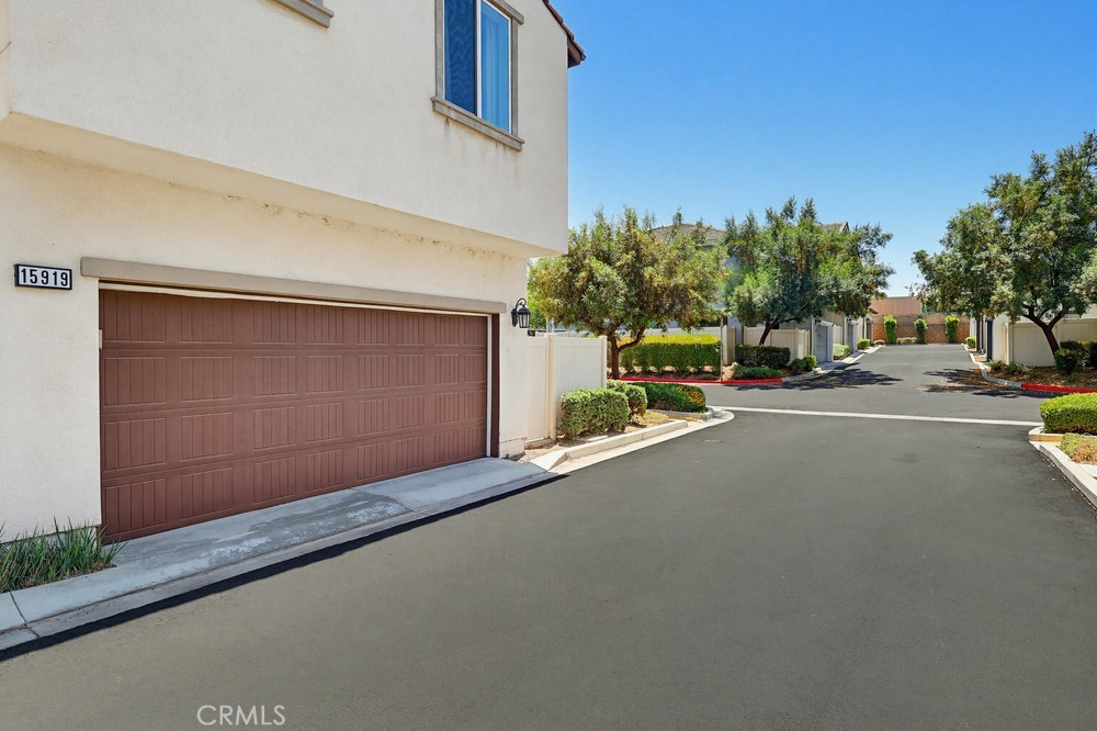 15919 Mentz Court
