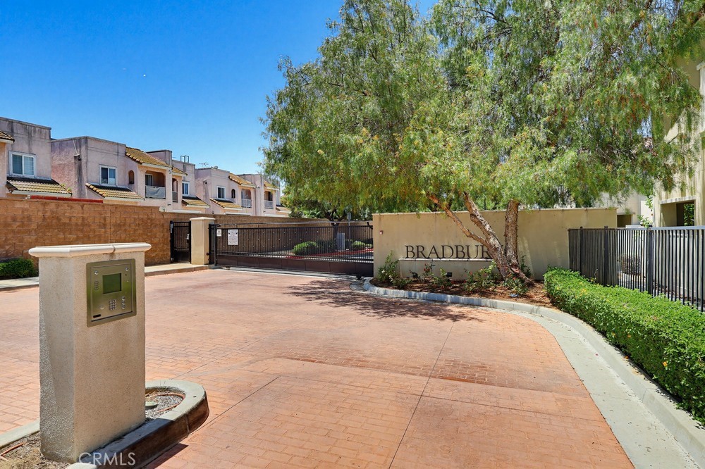 15919 Mentz Court