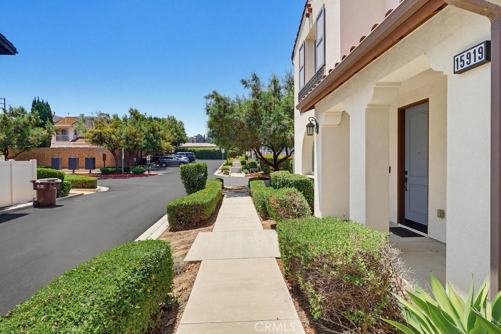 15919 Mentz Court