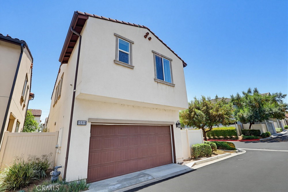 15919 Mentz Court