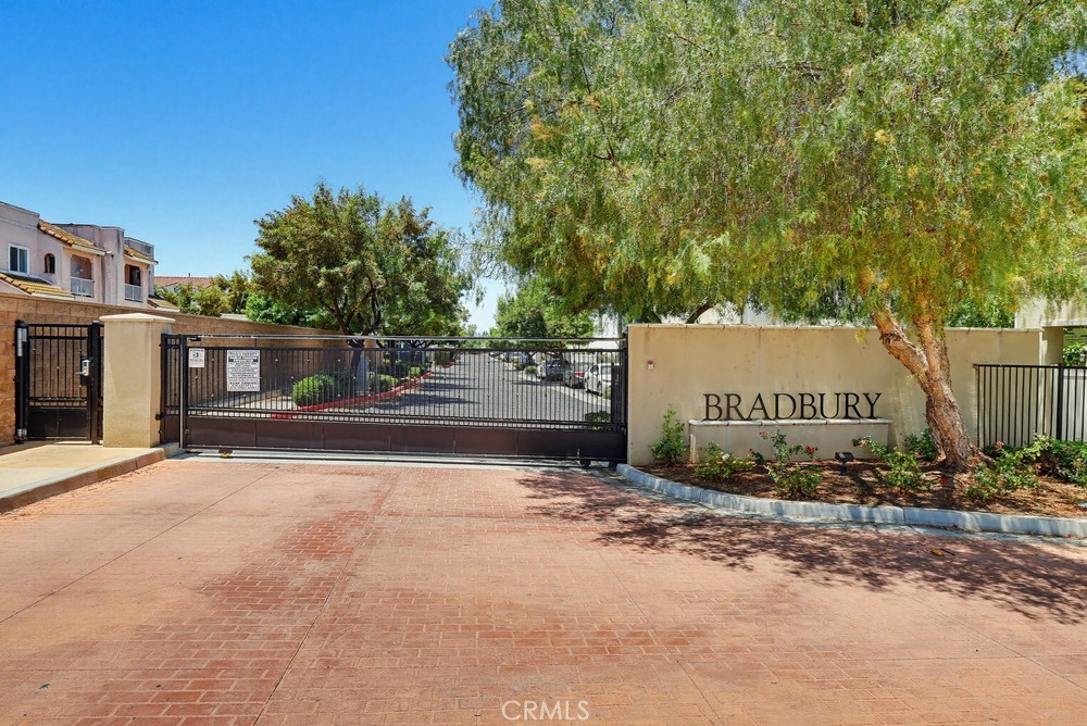 15919 Mentz Court