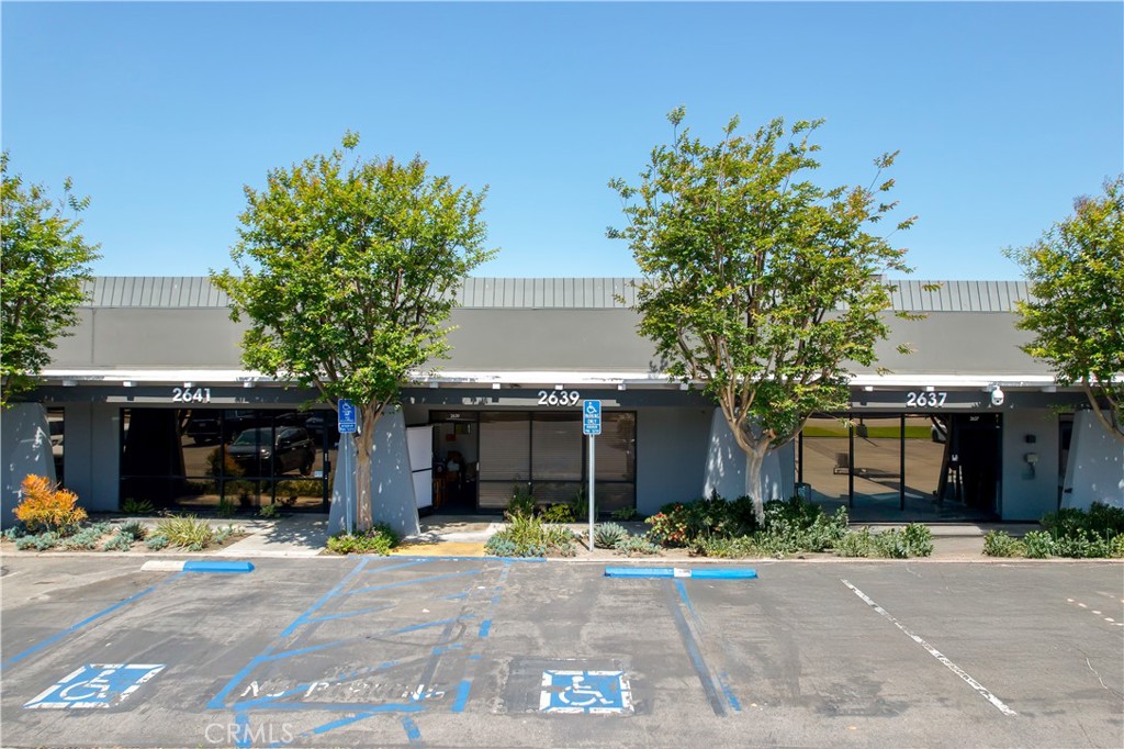 2639 W Woodland Drive