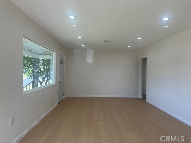 641 W Gleason