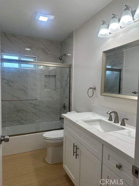 641 W Gleason