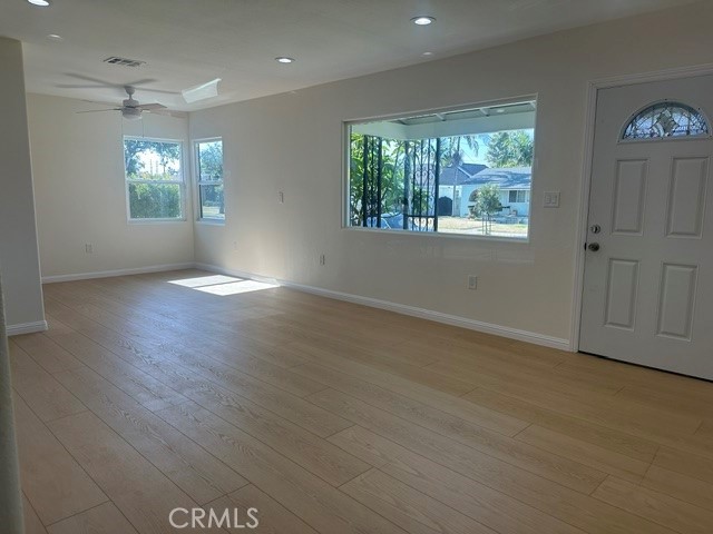 641 W Gleason