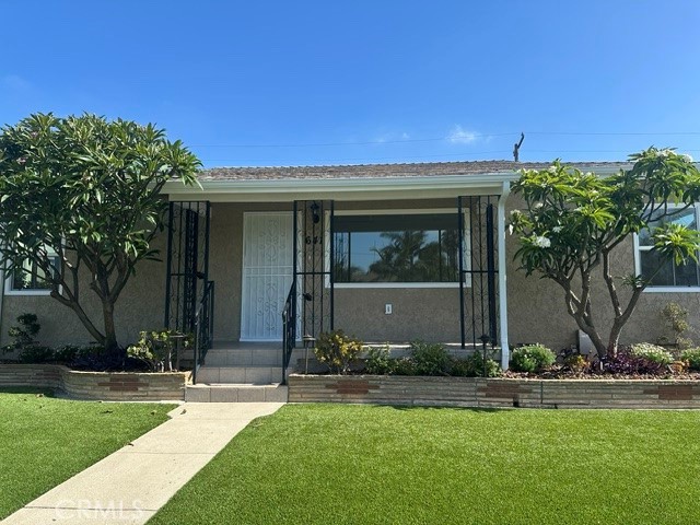 641 W Gleason