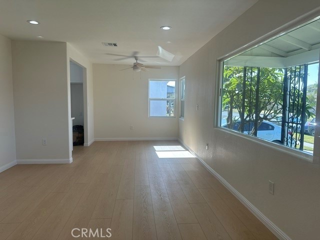 641 W Gleason