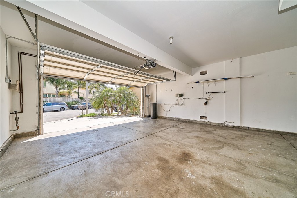 3249 E Drycreek
