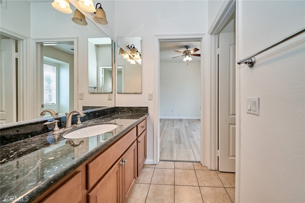 3249 E Drycreek