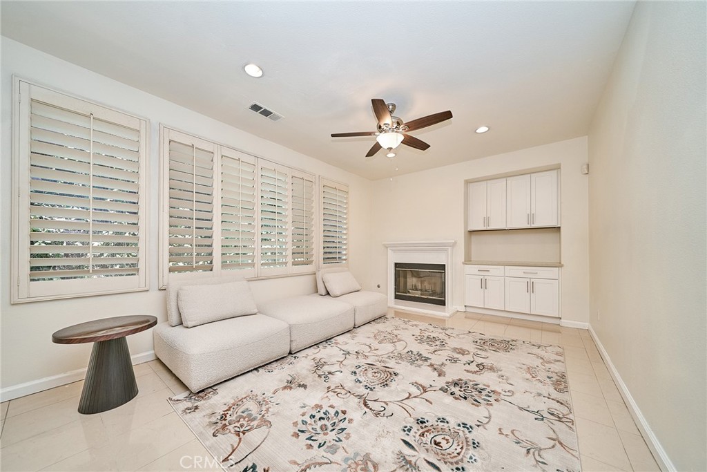3249 E Drycreek