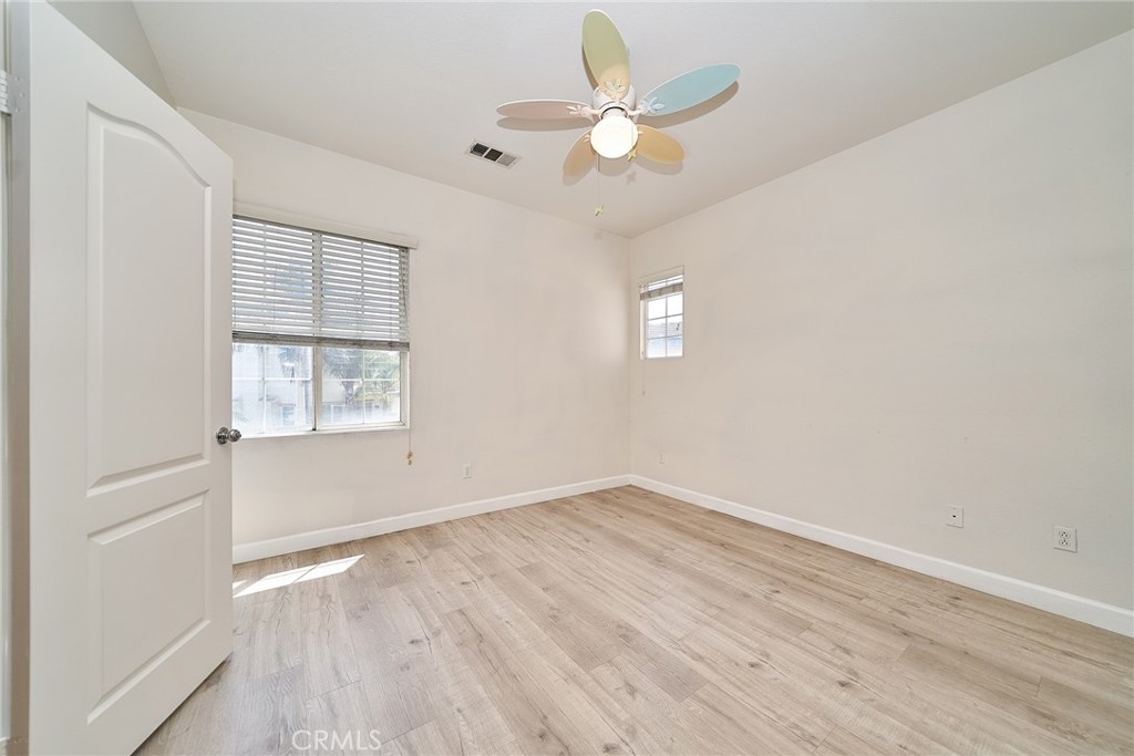 3249 E Drycreek