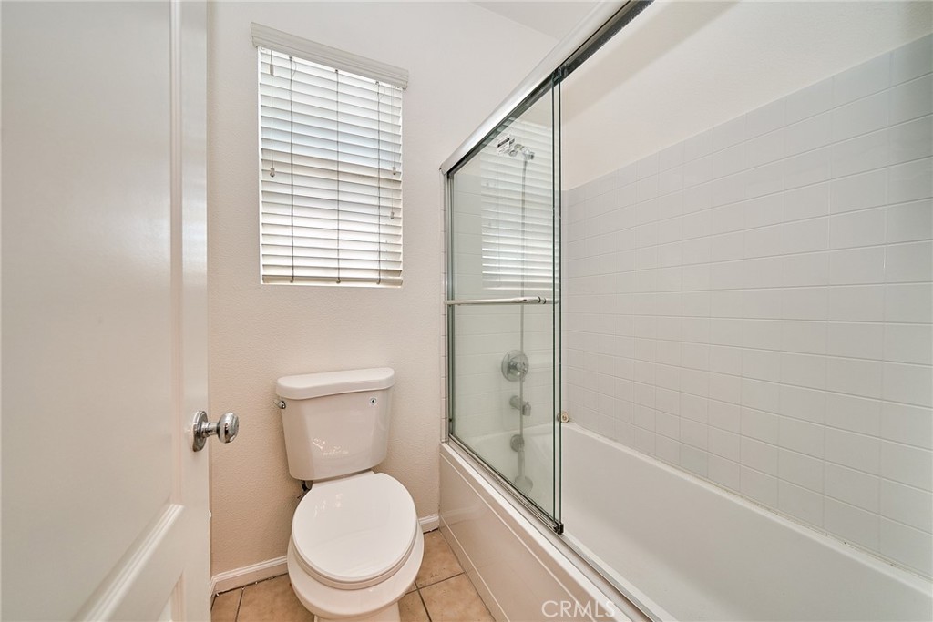 3249 E Drycreek