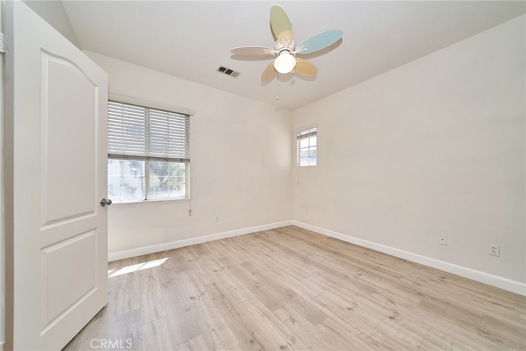 3249 E Drycreek