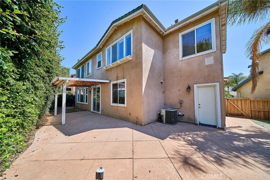 3249 E Drycreek