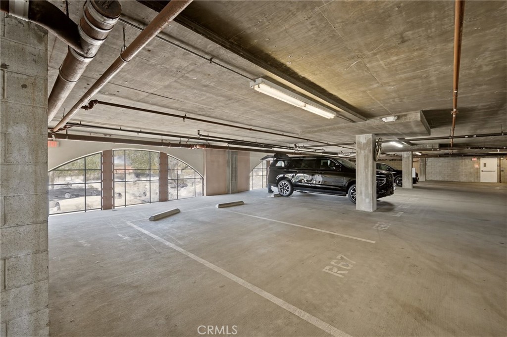 580 W Main Street 302