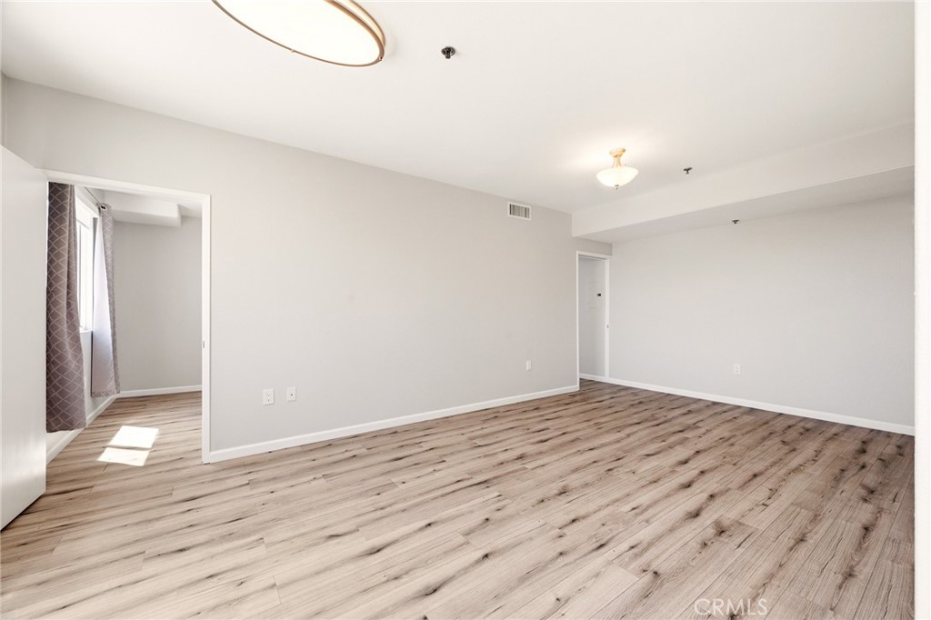580 W Main Street 302
