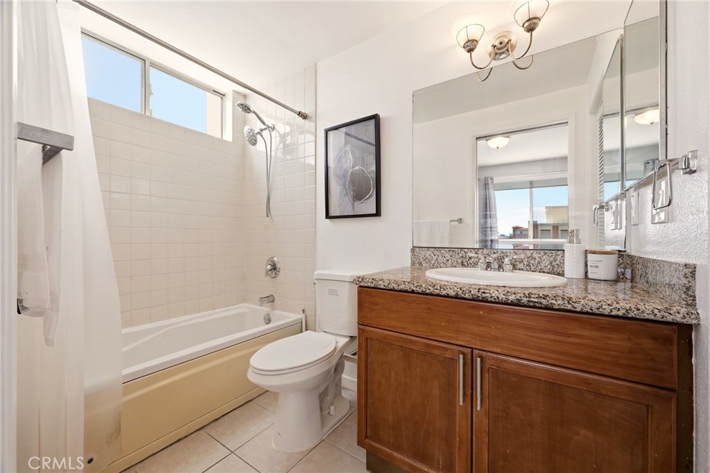 580 W Main Street 302