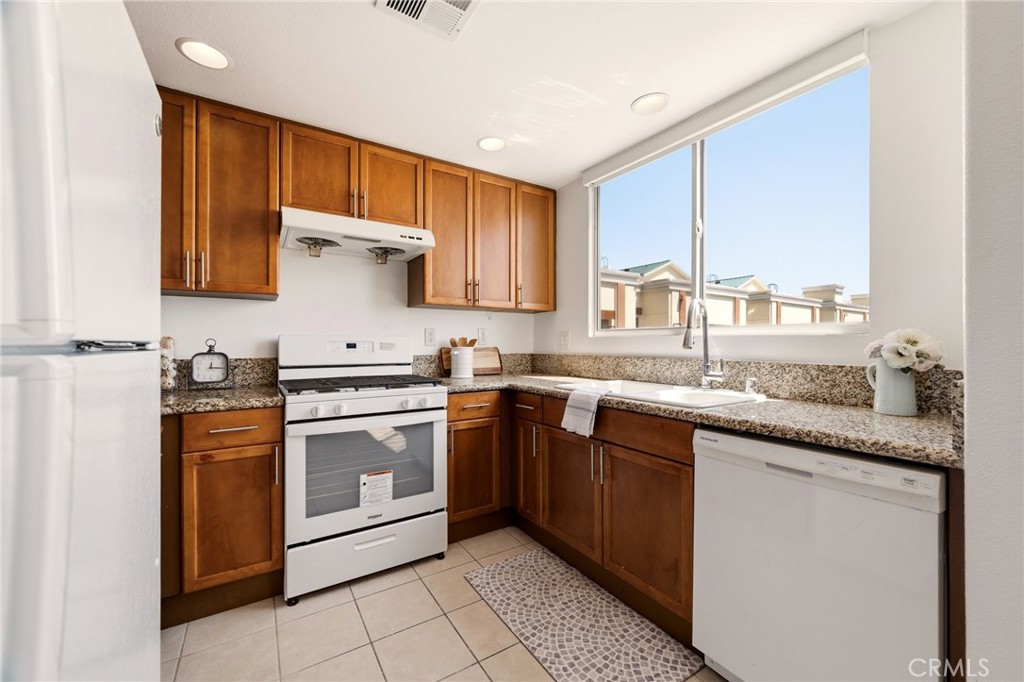 580 W Main Street 302