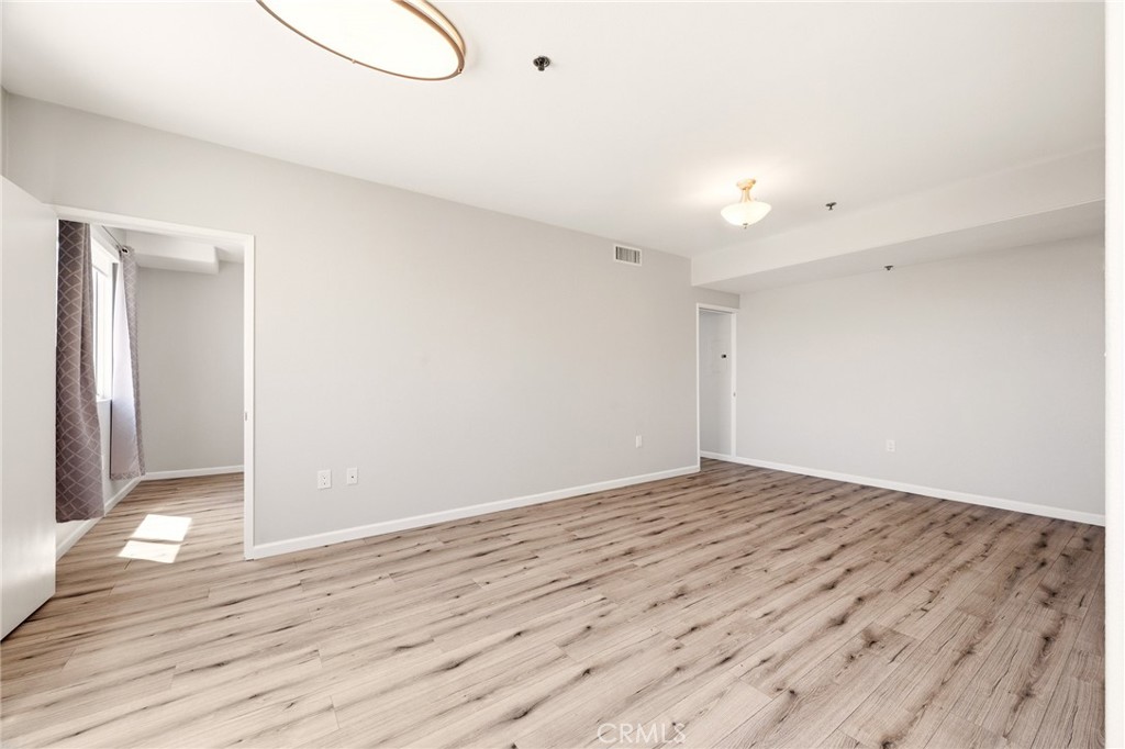 580 W Main Street 302