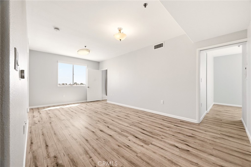 580 W Main Street 302