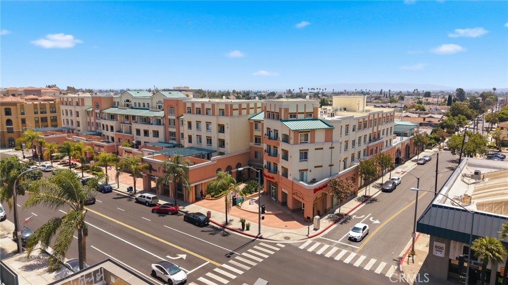 580 W Main Street 302