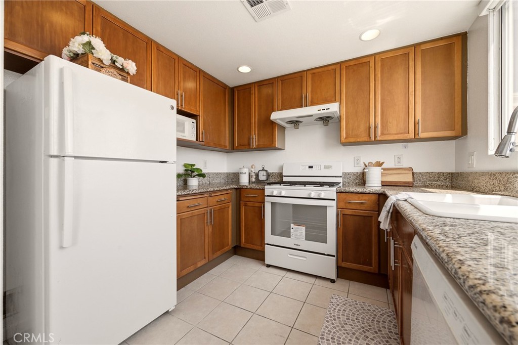 580 W Main Street 302