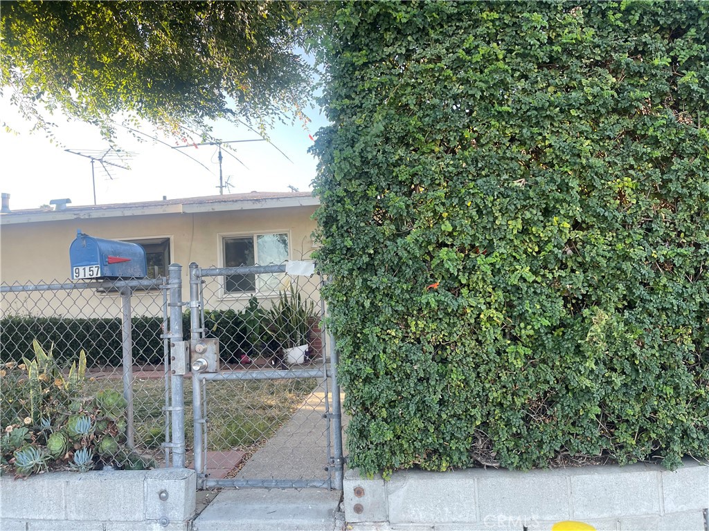 9157 Bentel Avenue