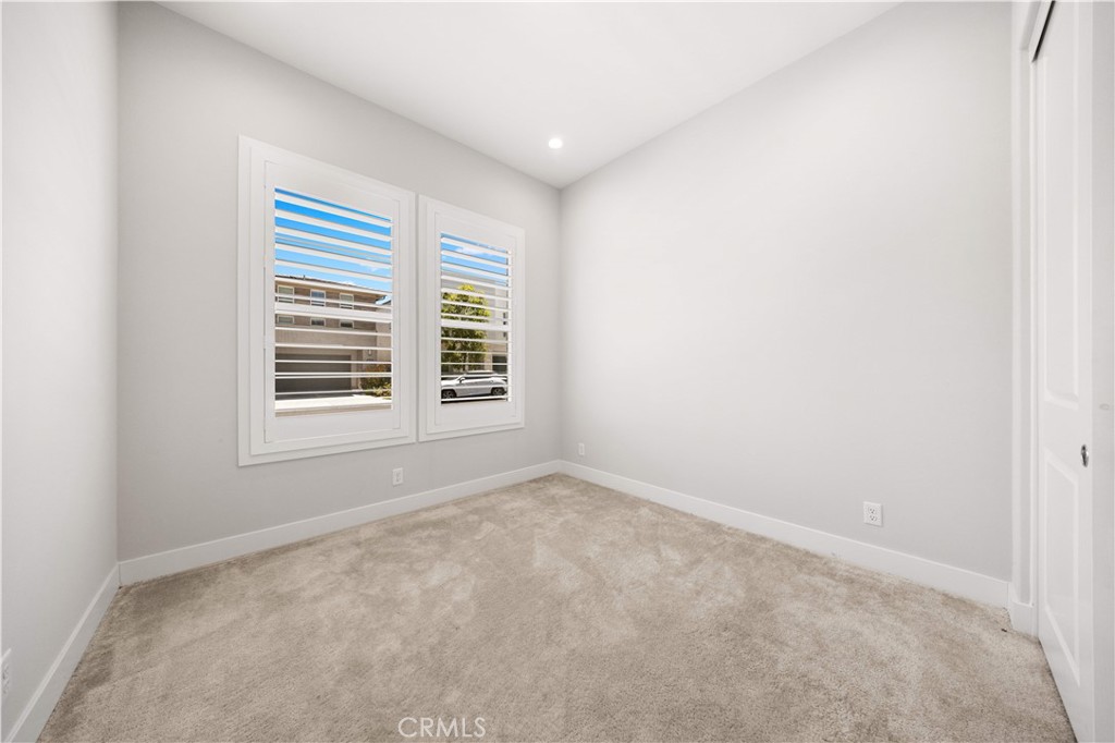 261 Burwood