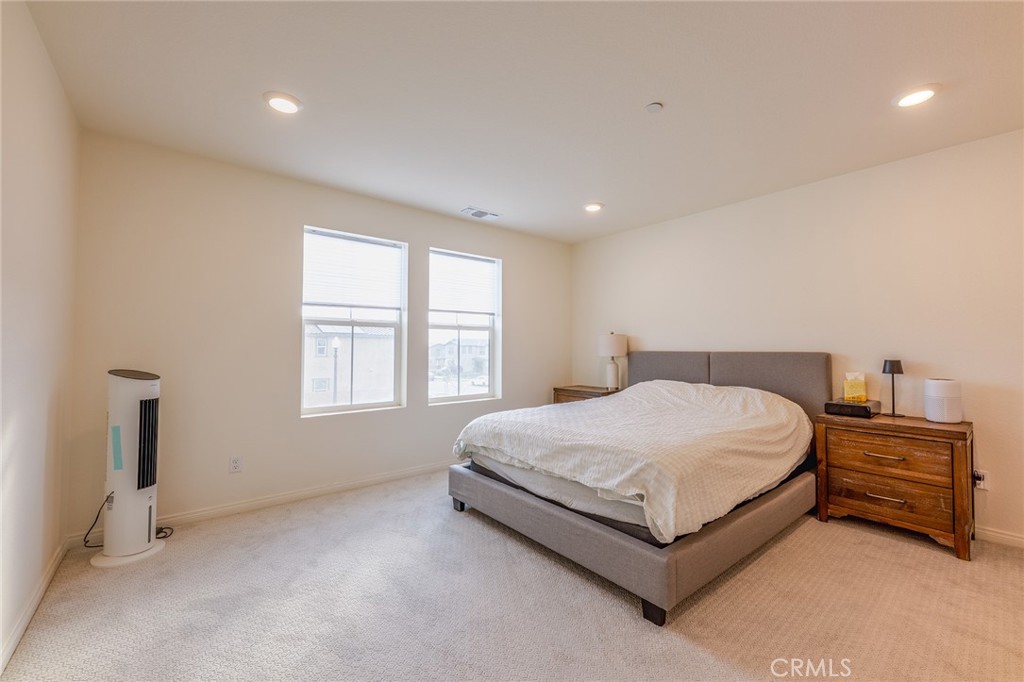 4058 E Coronado Privado