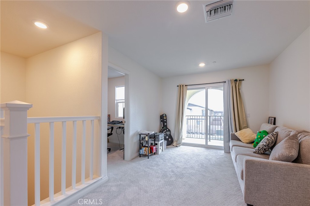 4058 E Coronado Privado