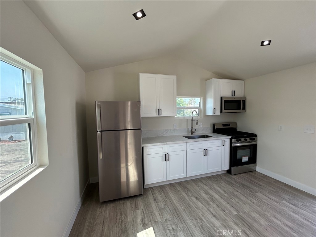 2548 Peck Road 25