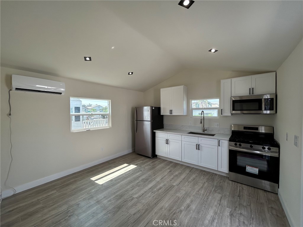 2548 Peck Road 25