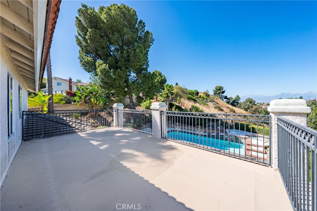 22215 Croll Court