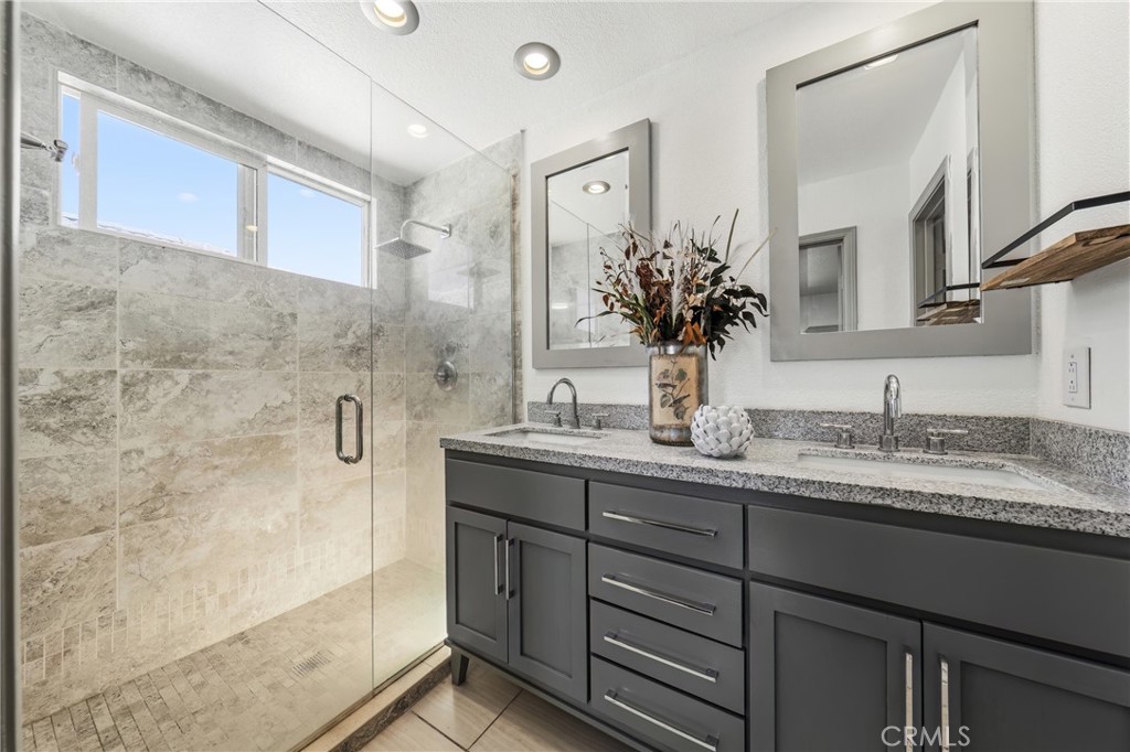 22215 Croll Court