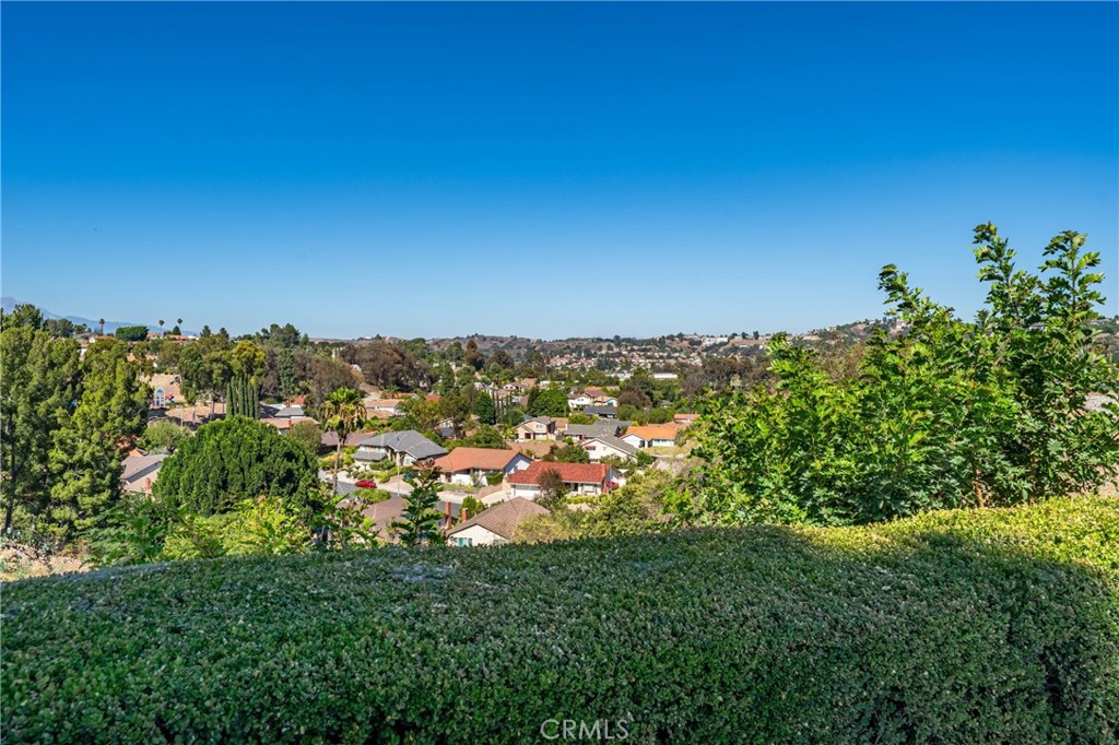 22215 Croll Court